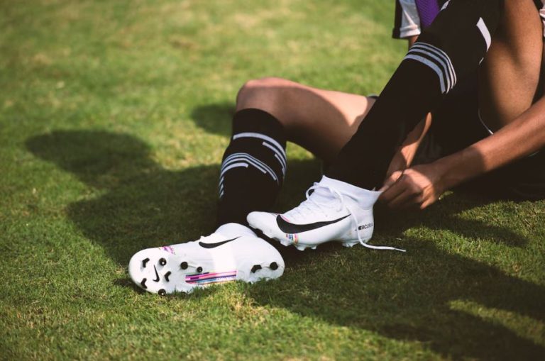 Soccer Cleats for Flat Feet